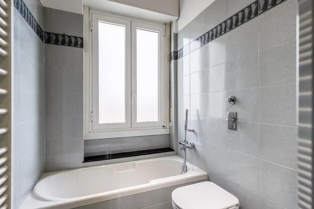 Comfort Suite In Milão 0*,